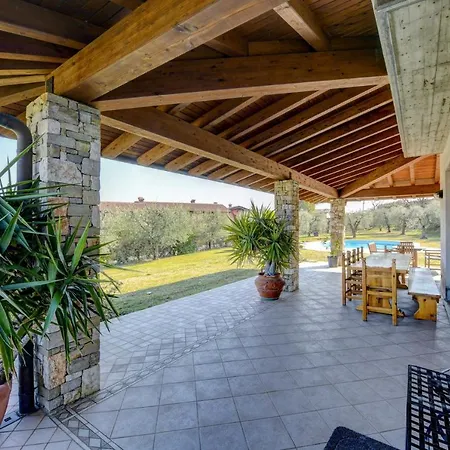 Oleander Villa *